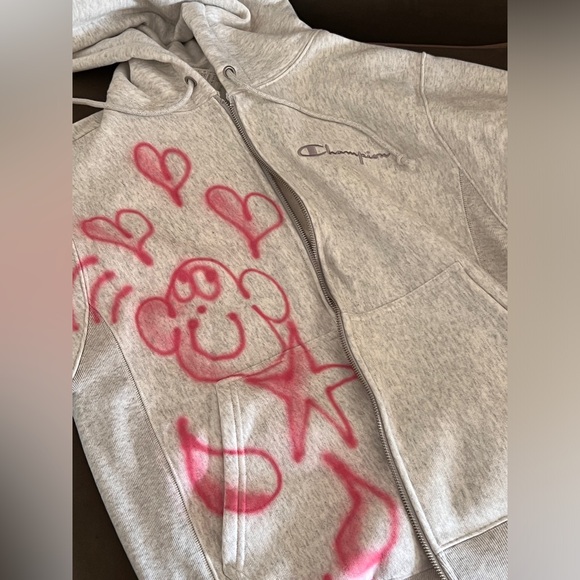 Champion x Urban Outfitters Hoodie - Picture 2 of 6